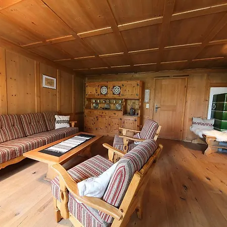 Latura - 3.5 Zimmerwohnung Fuer 4 Personen, 80m2